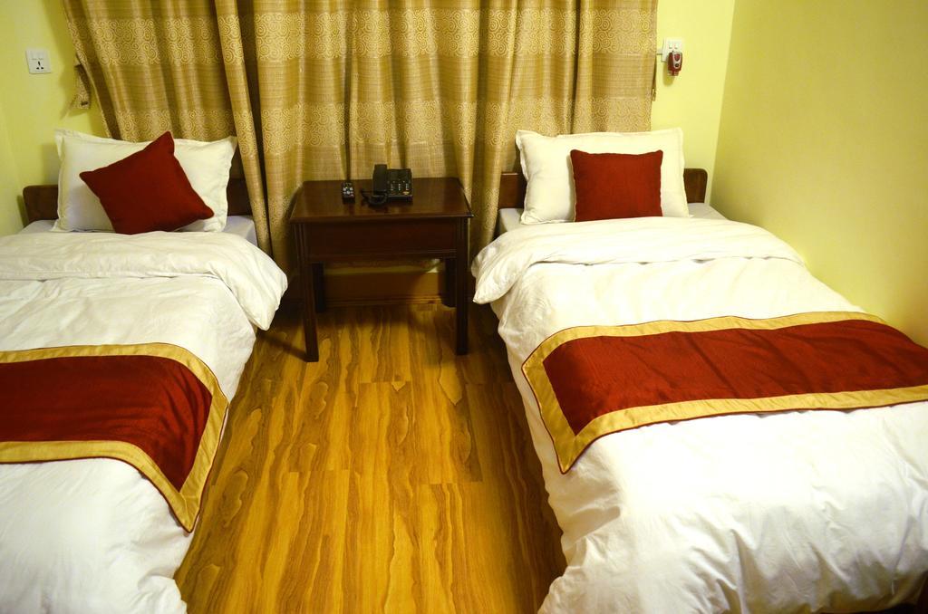 Potala Tourist Home Katmandú Habitación foto